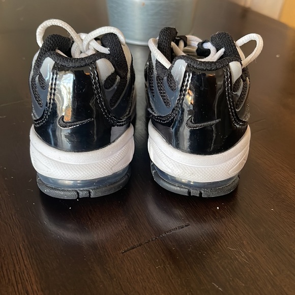 Air Max Kids US 6 - Picture 3 of 3